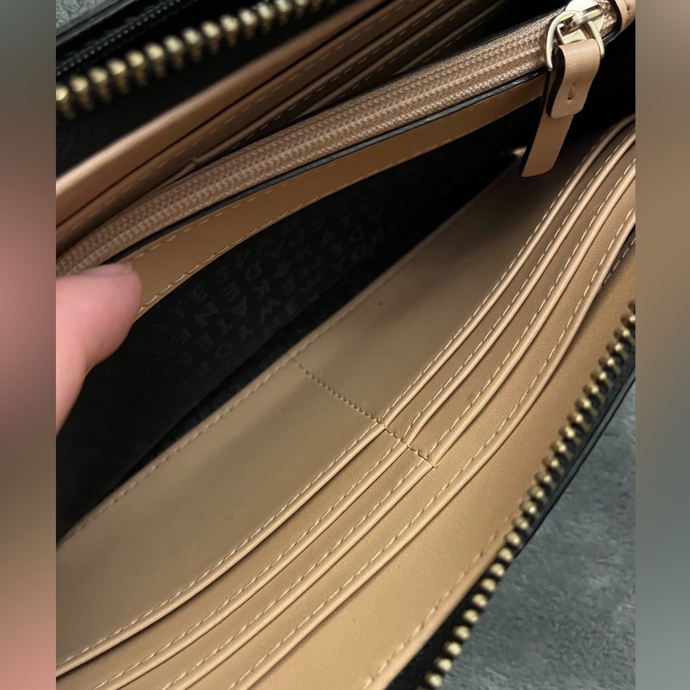 EUC Kate Spade The Grand Street Layton Wristlet- Black - Picture 6 of 12